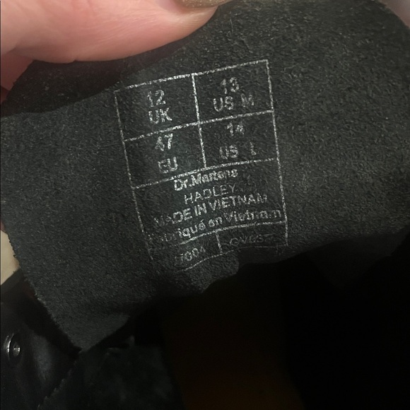 DR. MARTENS HADLEY ALL BLACK 8-Tie PEBBLED LEATHER BOOTS Men’s NWOB - Picture 6 of 13